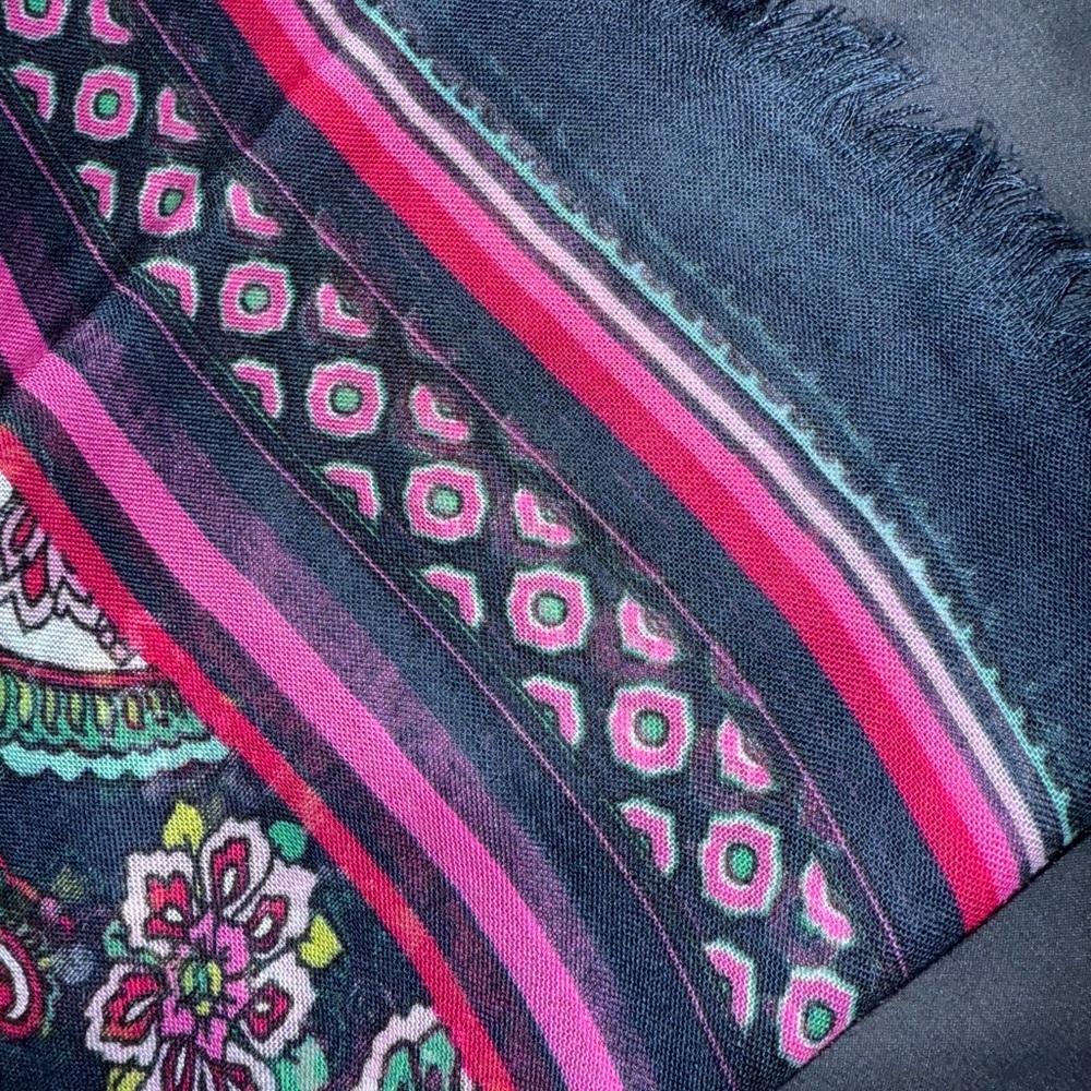 Vera Bradley Paisley Fringe Scarf Shawl Bohemian - Picture 4 of 4